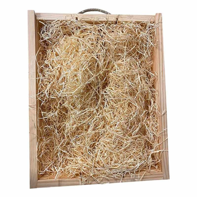 Wooden box for 3 bottles filled with wood shavings