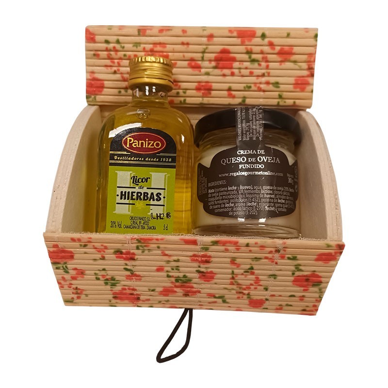 Pack of miniature herbs liquor with cheese Deliex