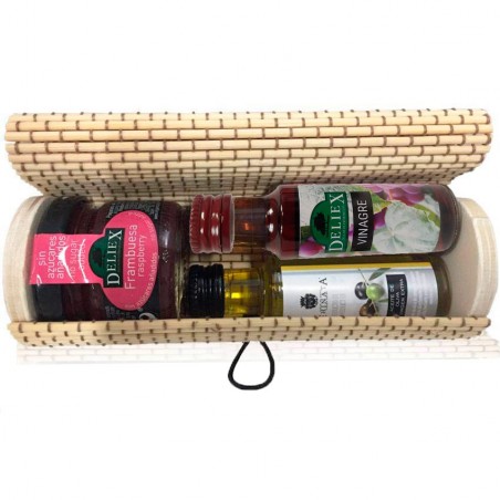 Long wicker trunk with miniature olive oil, vinegar and raspberry jam