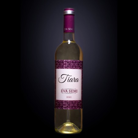 Tiara Semi-sweet White Wine 75 cl