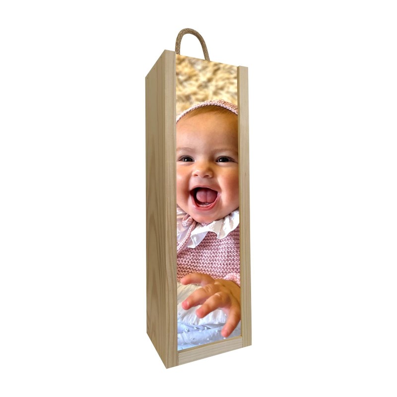 Personalized wooden box for a bottle of wine