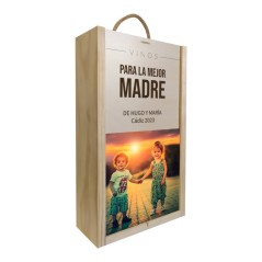 Personalized wooden gift box for your mother containing 2 bottles