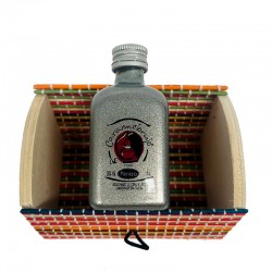 Miniature trunk with liquor of candy of Panizo
