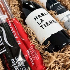 ▷ Lote de embutidos con vino Habla de la Tierra 【Regalo Navidad】