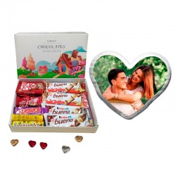 Cojín personalizado forma corazón y caja de chocolatinas para San Valentín