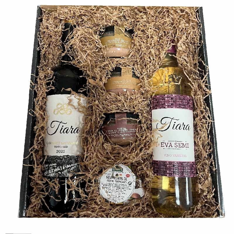 Lot of gastronomy with Tiara wines, selection of gourmet patés and jam for Christmas