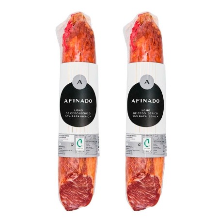 2 demi-morceaux de longe de porc ibérique (nourri aux glands) emballés sous vide.