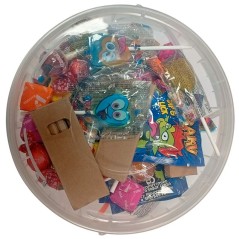 Cubo 150 chuches y regalitos para cumpleaños y piñatas