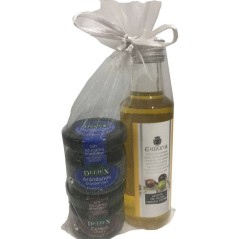 Combinación de aceite de oliva virgen extra y mermeladas para regalo