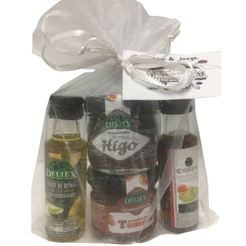 Un pack huile et un vinaigre avec deux confitures