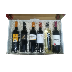 Gift box with 6 bottles of wine