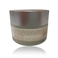 Crème pour le visage avec de la gelée royale pour la nuit