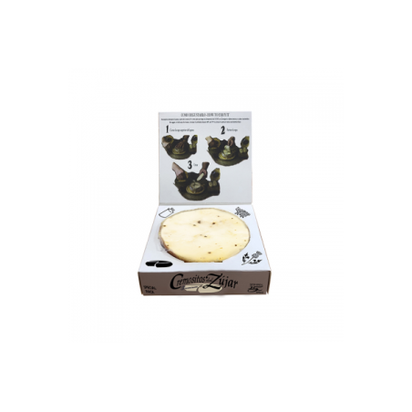 Creamy Zújar dessert with black truffle