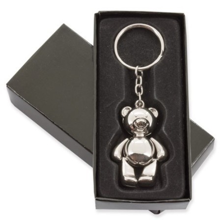 A very original teddy bear keychain, perfect for party favors.